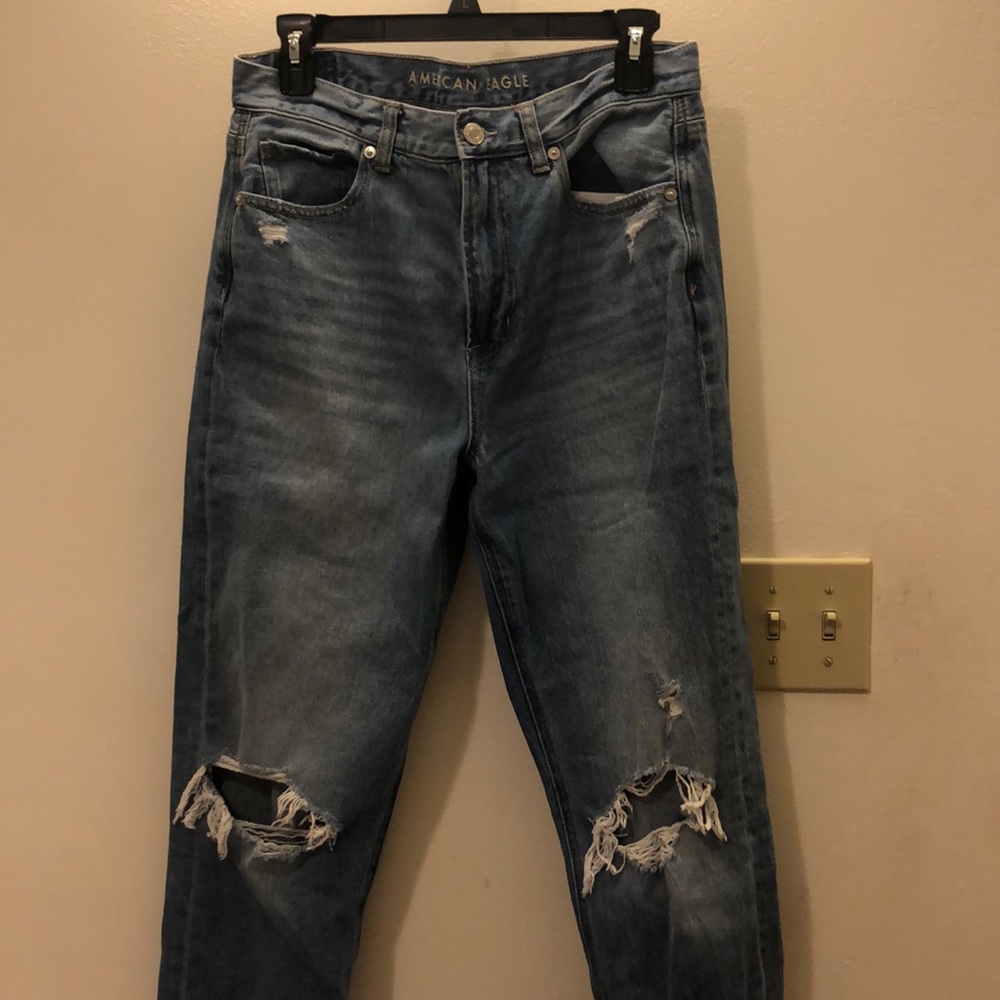 American Eagle mom jeans